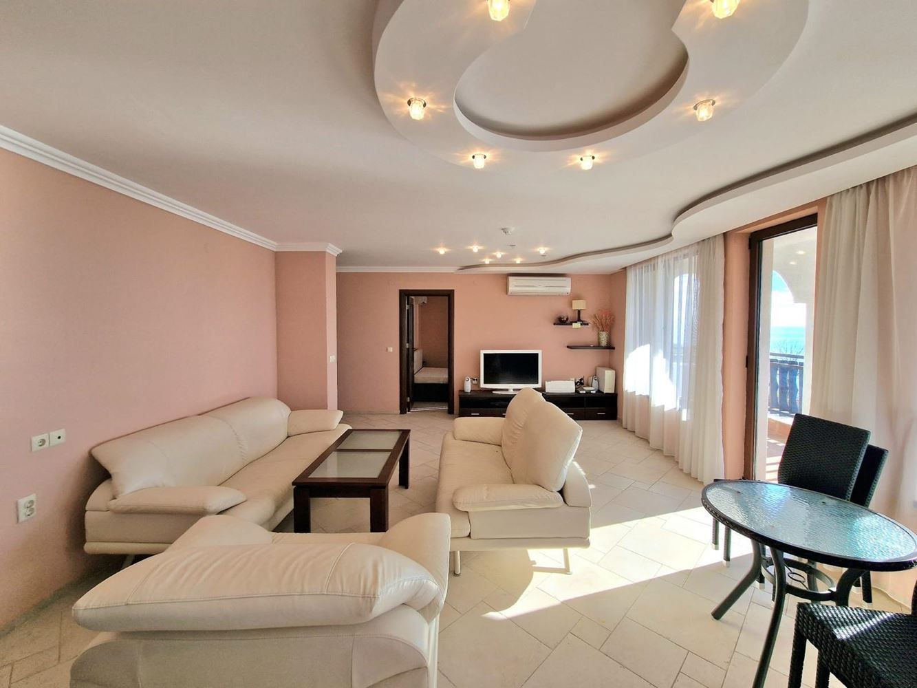 Meeresoase – 3-Zimmer-Wohnung mit beeindruckendem Meerblick in Sveti Vlas