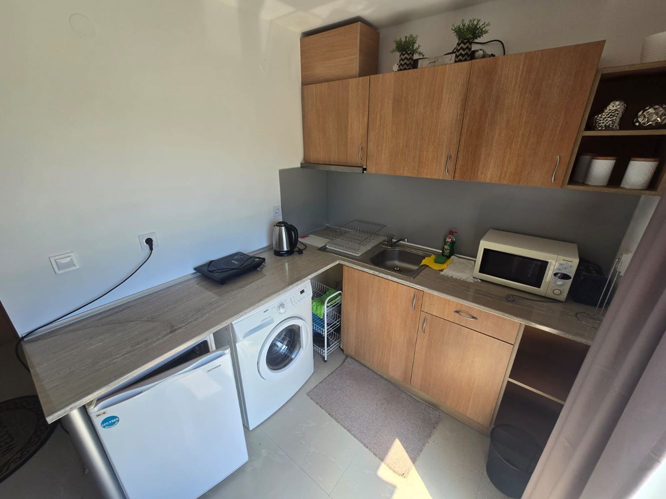 Moderne Zwei-Zimmer-Wohnung (mit einem Schlafzimmer) in Sunny Beach – Stil, Komfort und bezugsfertig