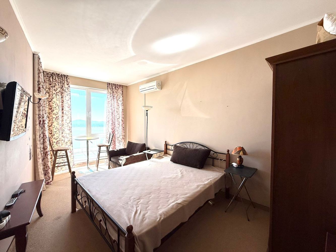 Luxuriöse Ein-Zimmer-Wohnung mit Panoramameerblick in Pomorie
