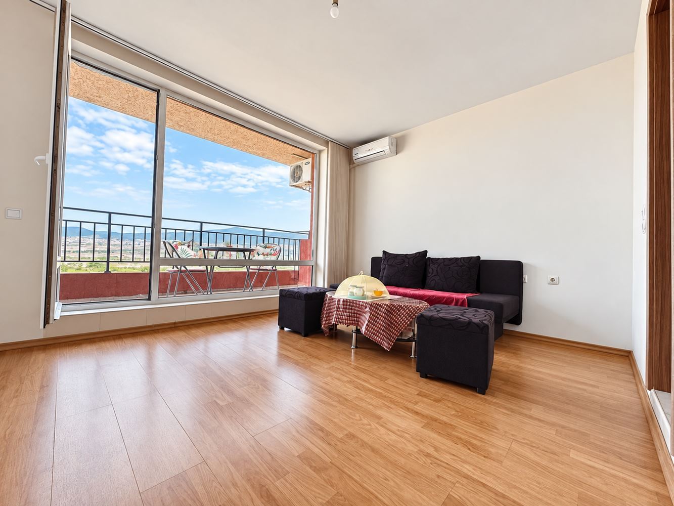 Helles und geräumiges Panorama-Studio in einer bevorzugten Ferienanlage in Sonnenstrand