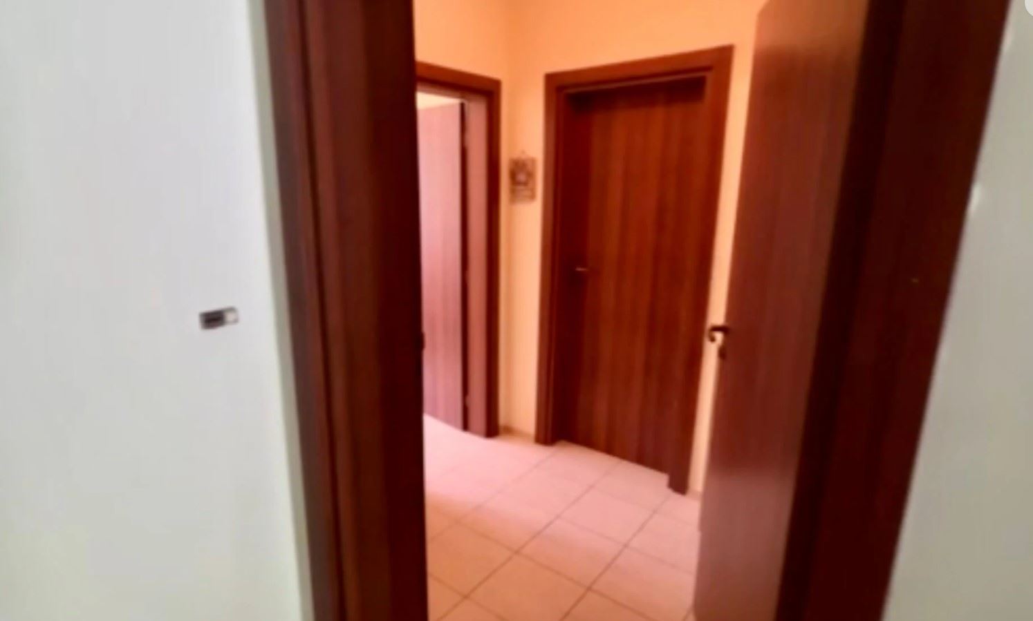 Geräumiges Apartment mit zwei Schlafzimmern in erster Meereslinie in Ravda – ein großzügiges Zuhause am Meer mit einzigartigem Ausblick