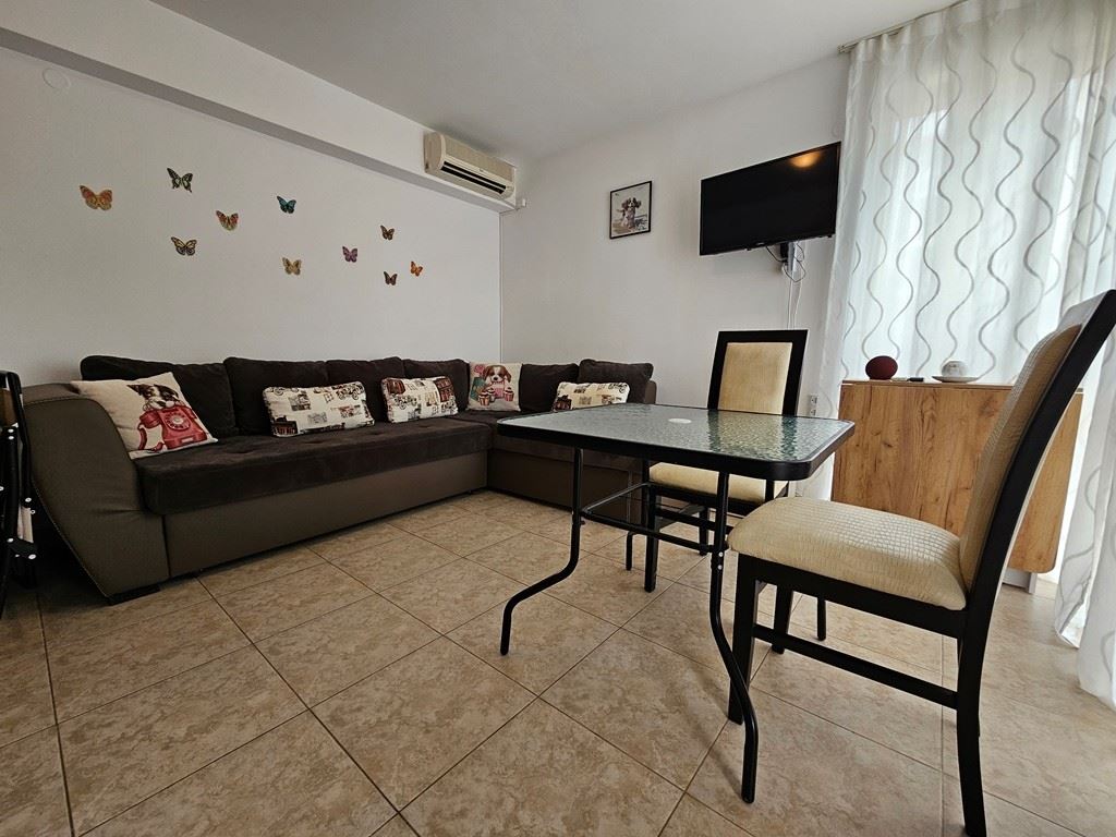 Zweizimmerwohnung mit Meeresatmosphäre im Herzen von Sveti Vlas