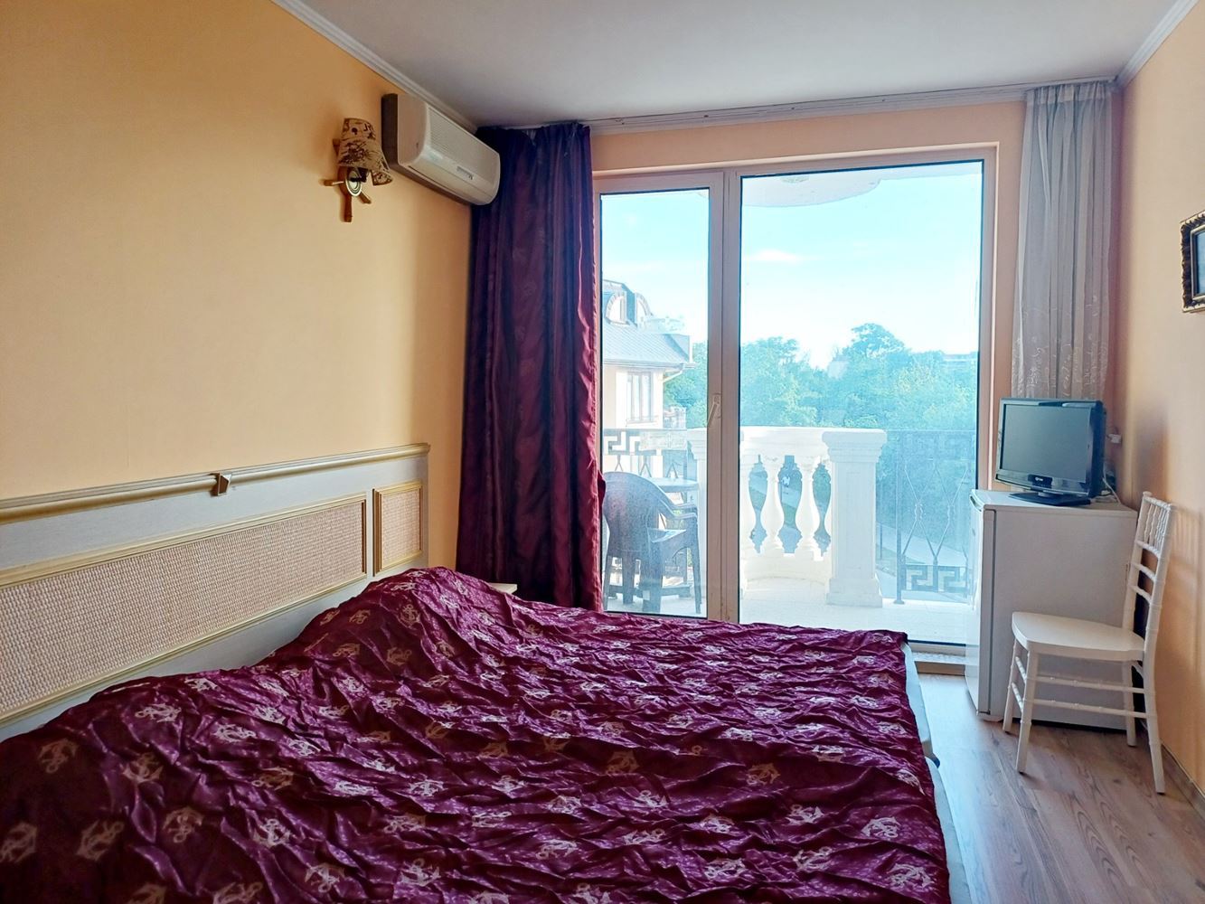 Elegante 2-Zimmer-Wohnung nur 100 Meter vom Strand in einer prestigeträchtigen Anlage in Sonnenstrand