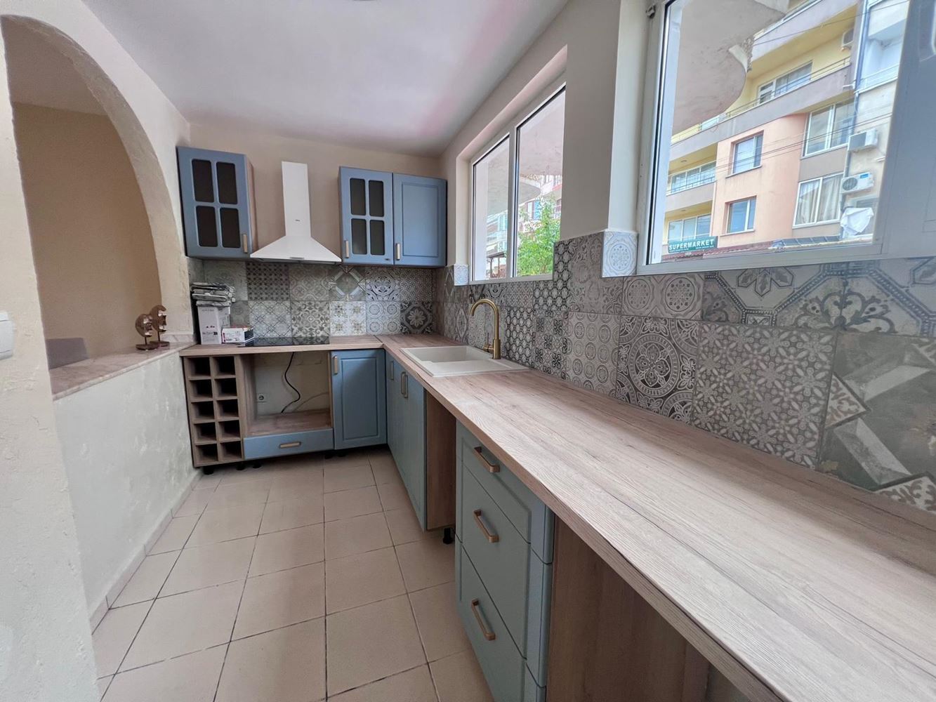 Direkt am Meer in Ravda – Maisonette mit zwei Schlafzimmern, Meerblick und eigenem Stellplatz