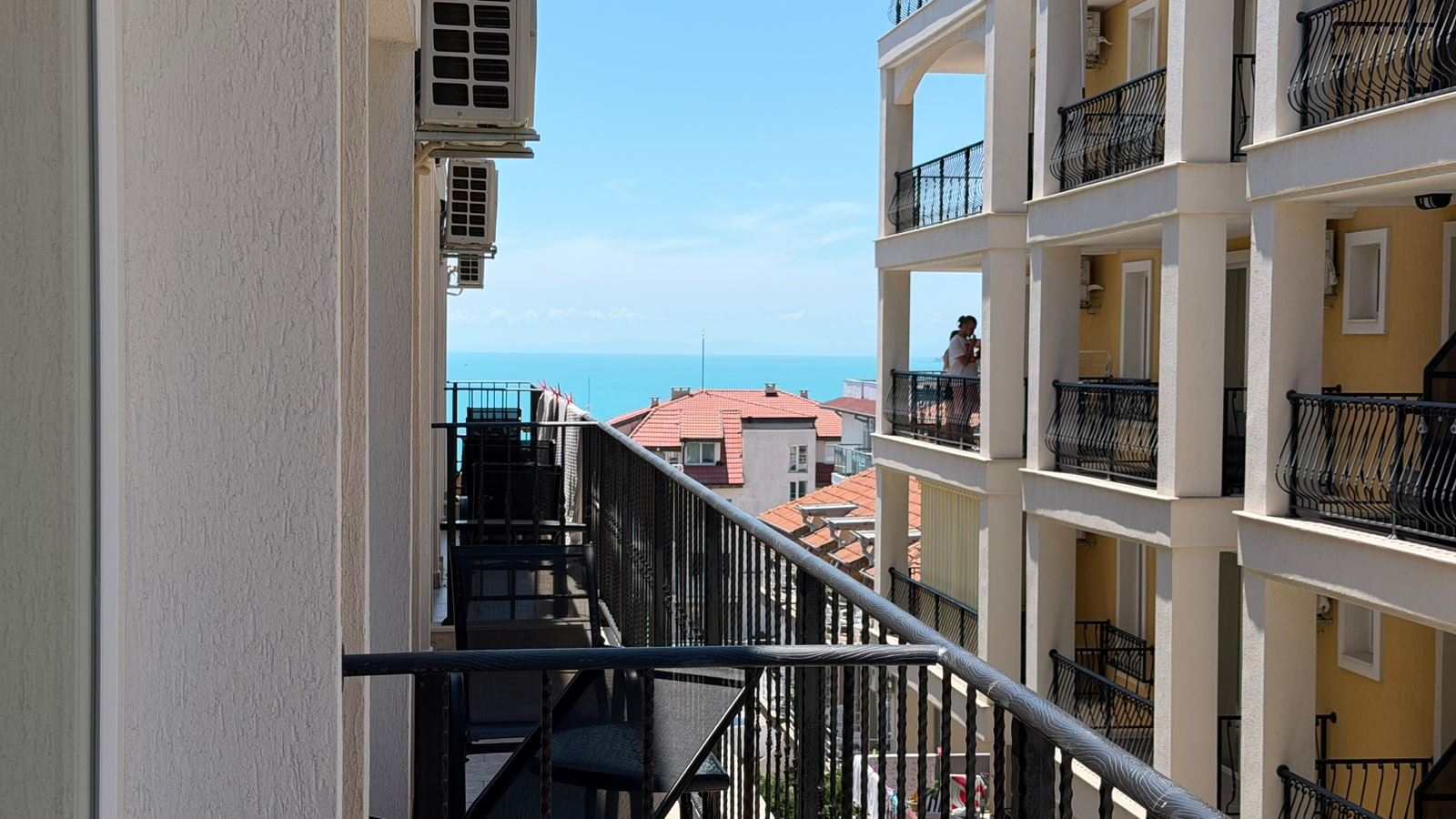 Wunderschönes, geräumiges Studio mit Meerblick nur 100 m vom Strand in Sveti Vlas