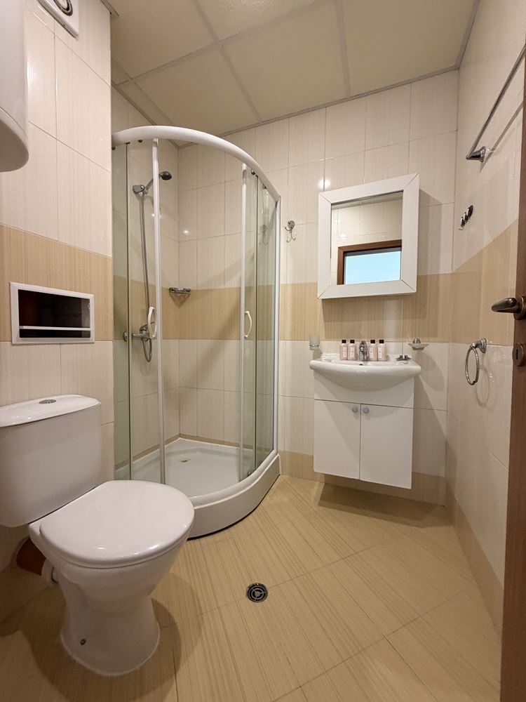 Geräumige Wohnung mit zwei Schlafzimmern in Sonnenstrand – Panoramablick und ruhige Lage