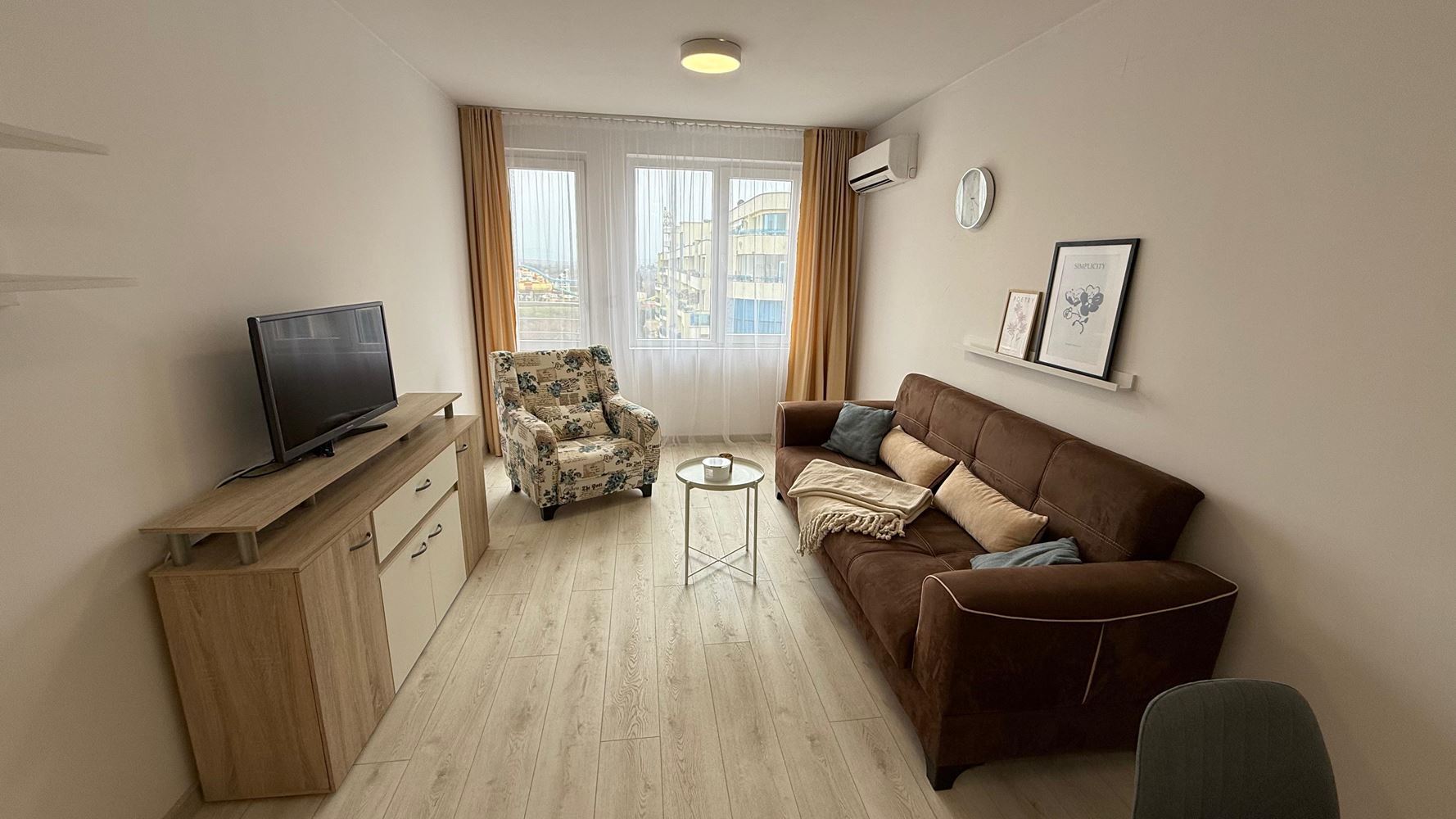 Geräumige und moderne Ein-Zimmer-Wohnung mit allen Annehmlichkeiten in Pomorie