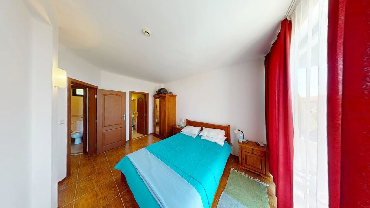 Geräumige Zwei-Zimmer-Wohnung mit Meerblick in der Region Sonnenstrand