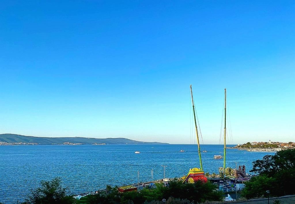 Ausgezeichnete 2-Zimmer-Wohnung im Herzen von Nessebar mit großer Terrasse und schönem Ausblick