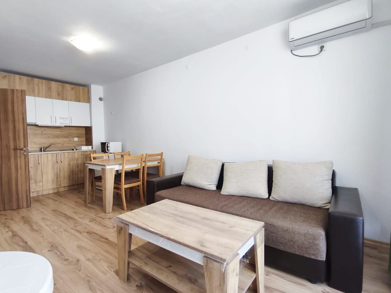 Geräumige Wohnung mit einem Schlafzimmer in Aheloy – bezugsfertig, nur wenige Schritte vom Meer entfernt