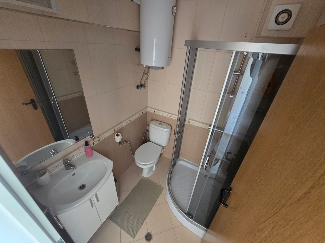 Moderne Zwei-Zimmer-Wohnung (mit einem Schlafzimmer) in Sunny Beach – Stil, Komfort und bezugsfertig