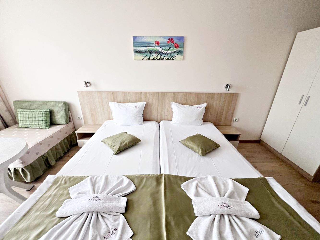 Zwei-Zimmer-Wohnung in einer prestigeträchtigen Anlage in Sonnenstrand – nur 300 m vom Meer entfernt