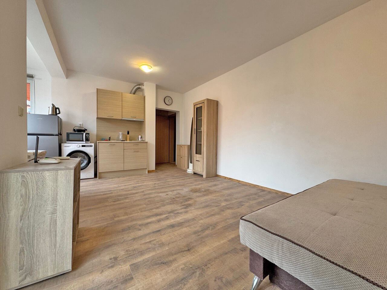 Ein-Zimmer-Wohnung mit Poolblick in einem prestigeträchtigen Komplex in Sunny Beach