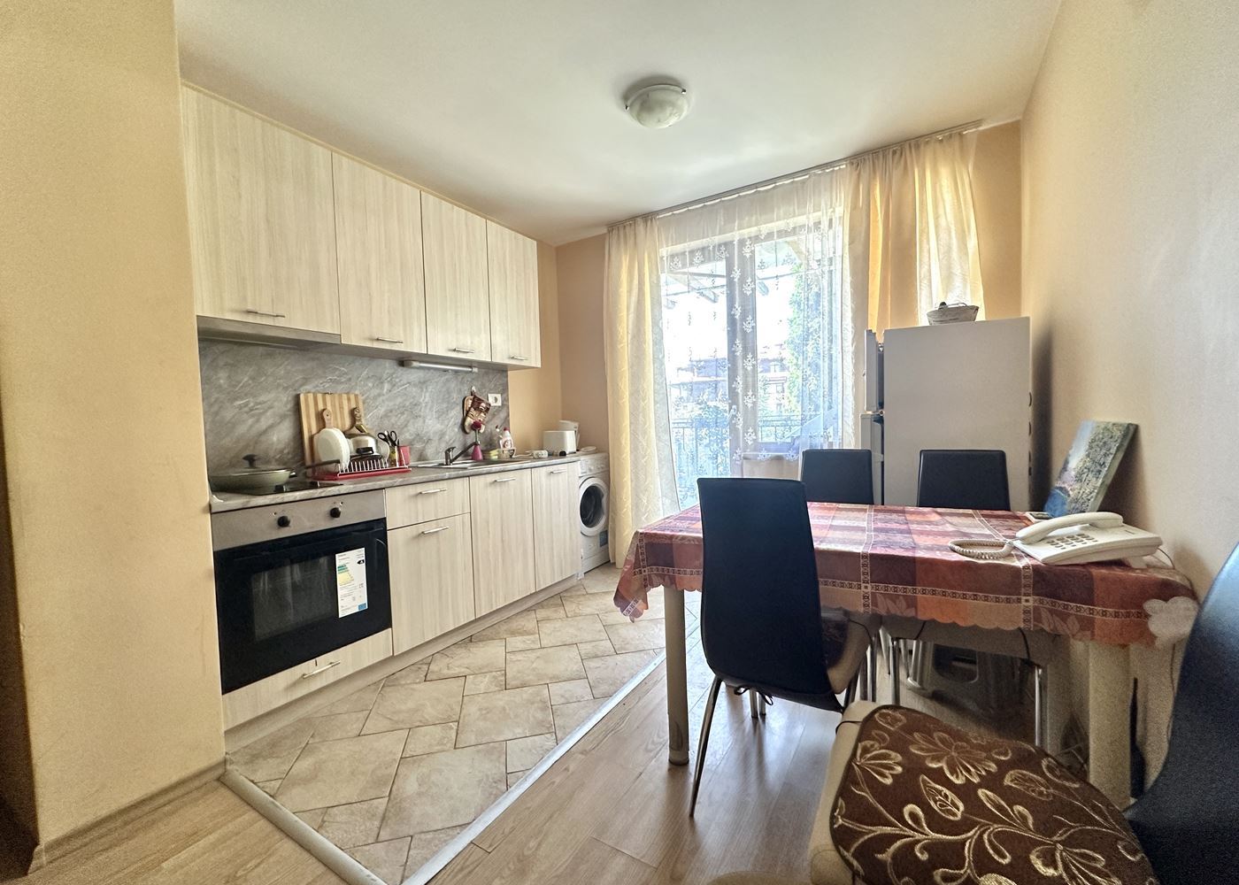 2-Zimmer-Wohnung in erster Meereslinie in Sveti Vlas – Gemütlichkeit und maritimes Ambiente