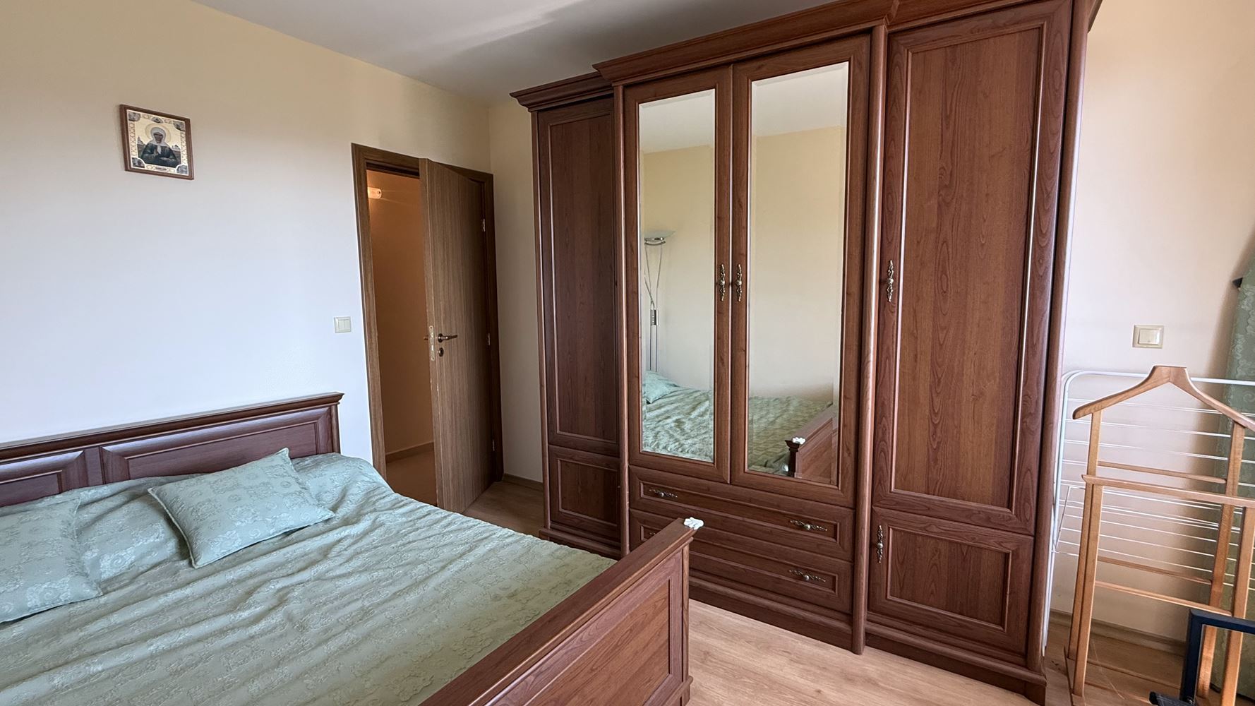 Geräumige 3-Zimmer-Wohnung mit Meerblick und niedrigen Betriebskosten in Sweti Wlas