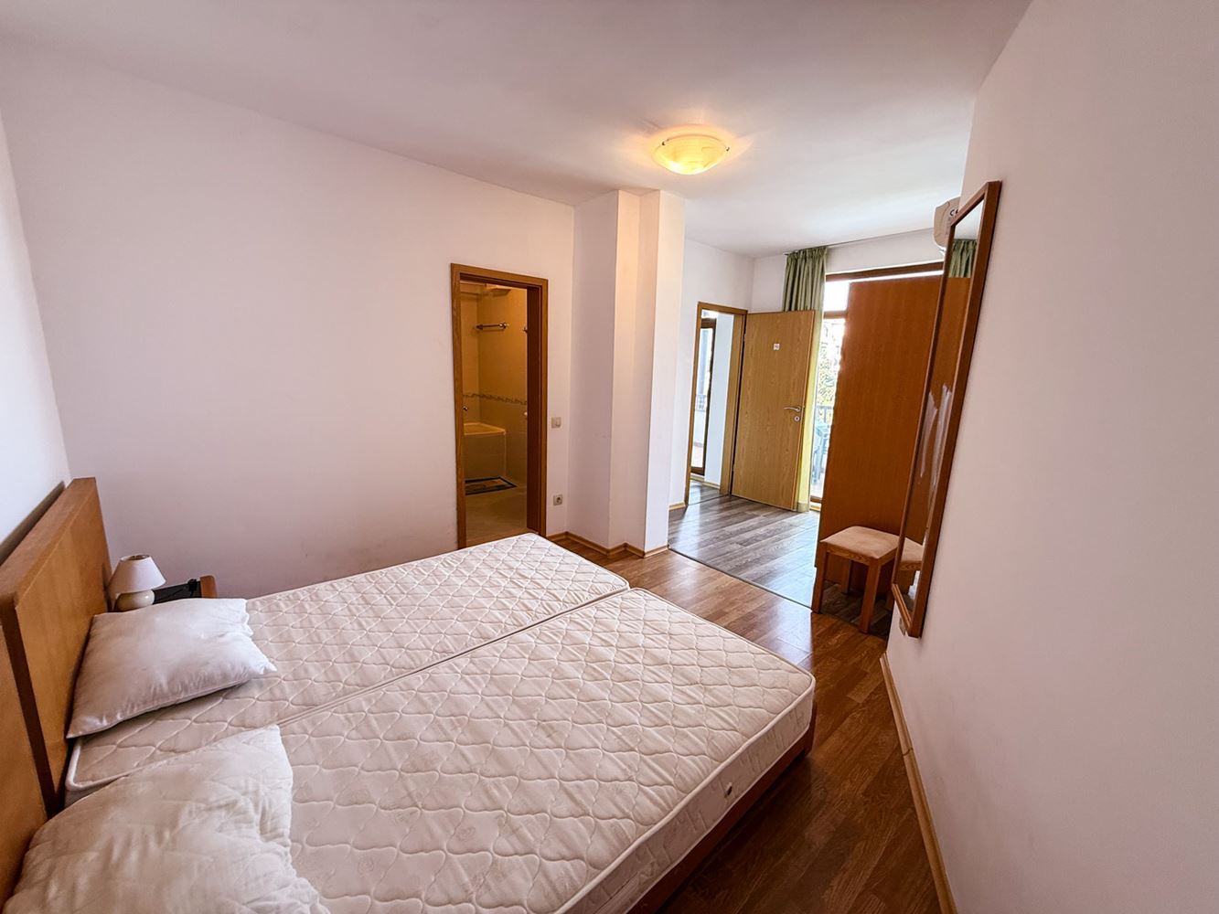 Großzügige 3-Zimmer-Wohnung mit teilweisem Meerblick in Aheloy