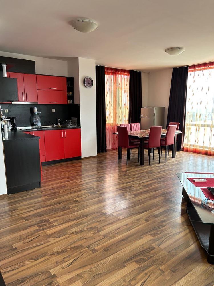 Geräumige Wohnung mit zwei Schlafzimmern und Panoramameerblick in Sveti Vlas
