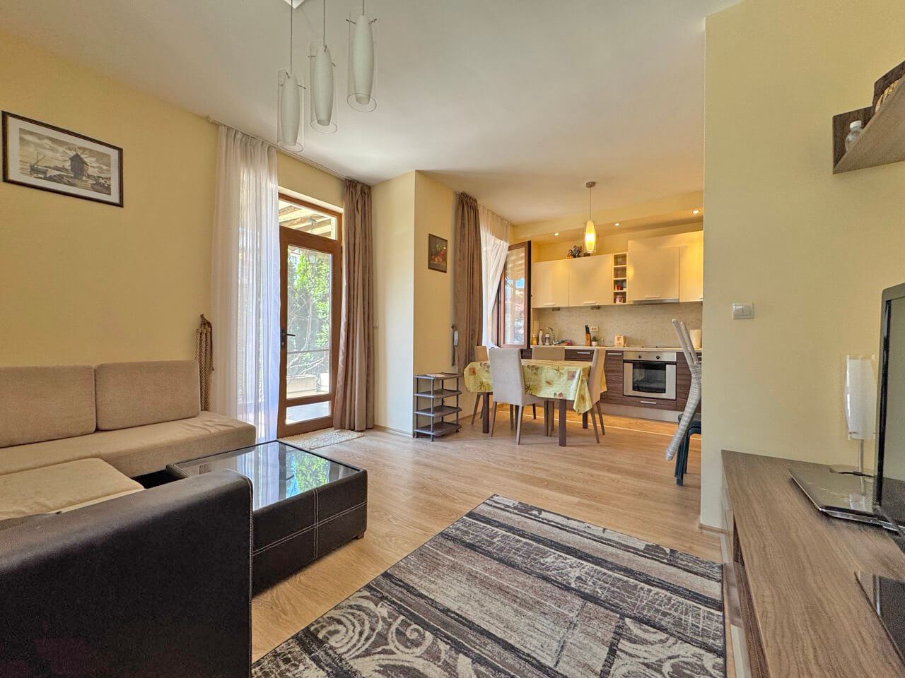 2-Zimmer-Wohnung in erster Meereslinie in einem Premium-Komplex in Sveti Vlas