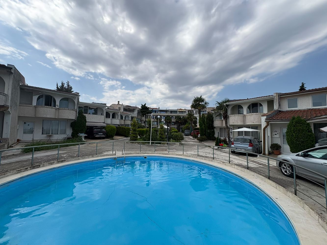 Direkt am Meer in Ravda – Maisonette mit zwei Schlafzimmern, Meerblick und eigenem Stellplatz