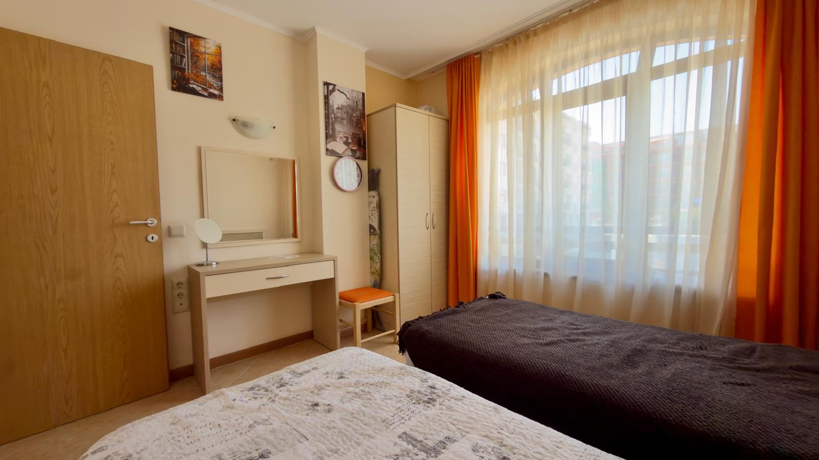 Geräumige Drei-Zimmer-Wohnung in einer luxuriösen Anlage in Sonnenstrand