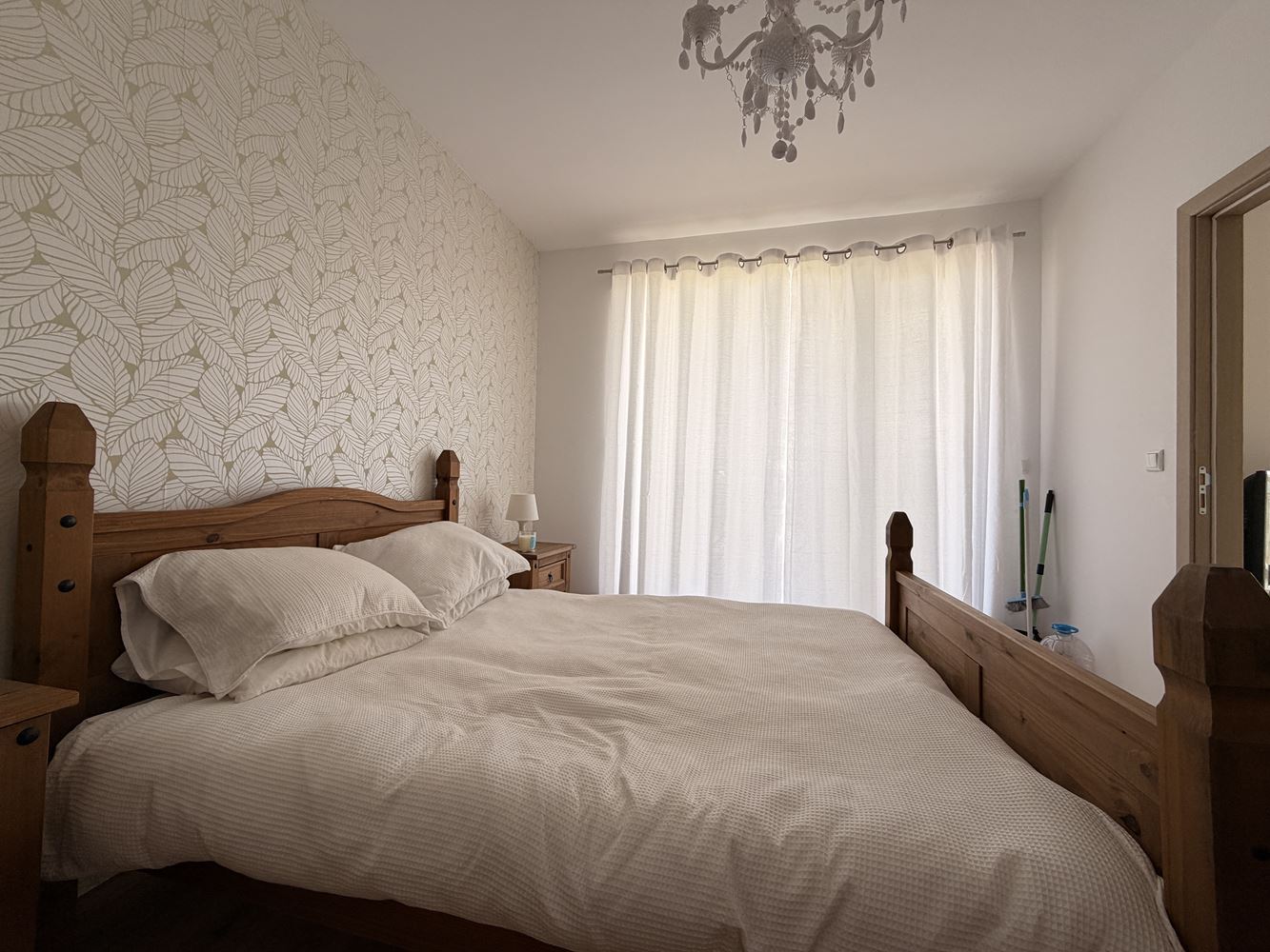 Drei-Zimmer-Wohnung mit Panoramaterrasse am Stadtrand von Sunny Beach – Komfort, Ruhe und Stil