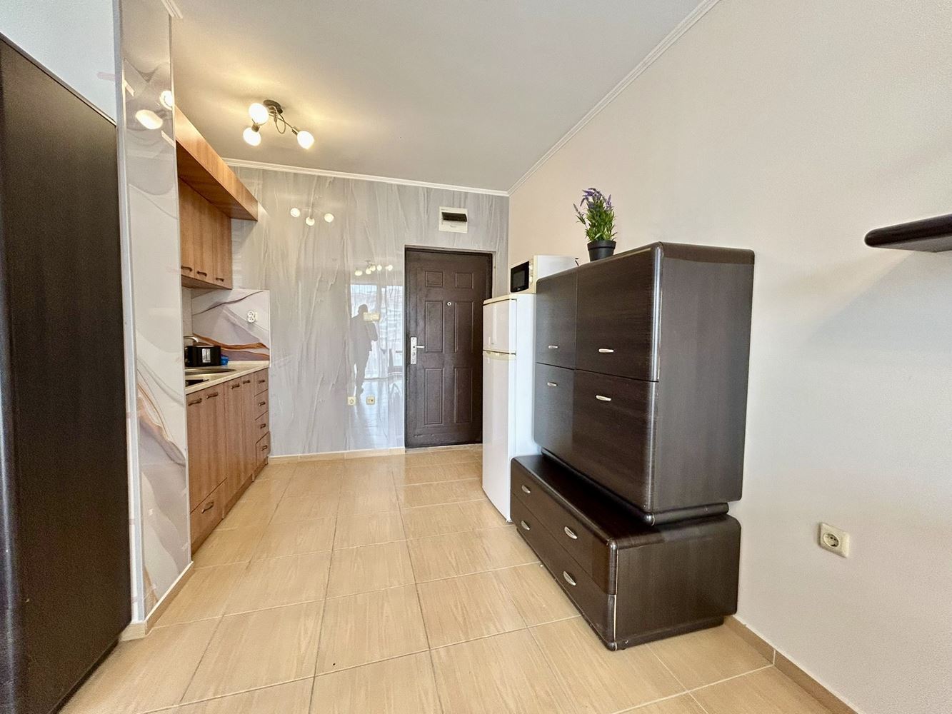 Geräumiges Studio mit Poolblick in Nessebar – eine ausgezeichnete Investition und gemütliches Zuhause am Meer