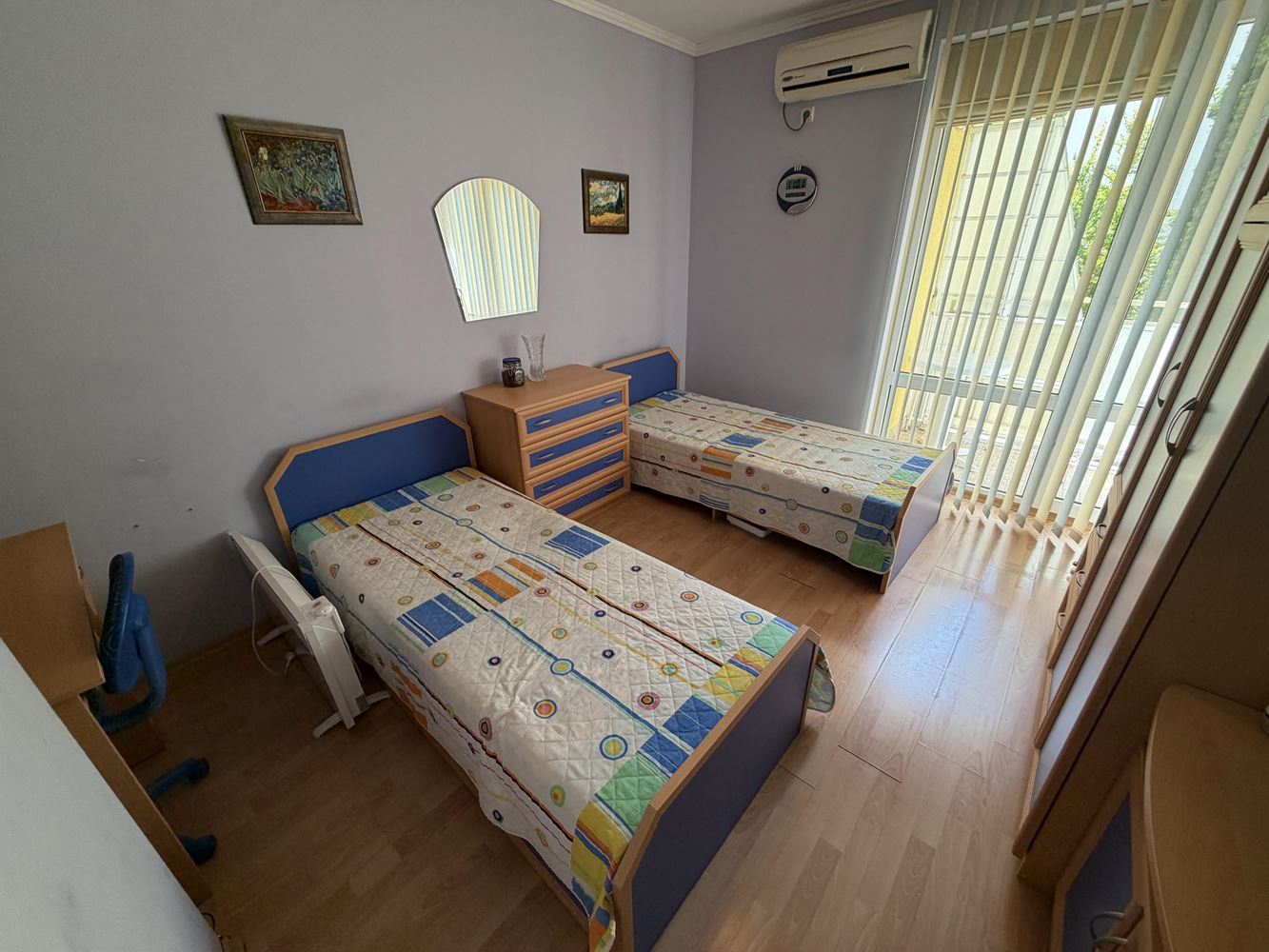 Zweizimmerwohnung mit großzügiger Terrasse und Meerblick in Sveti Vlas – 300 Meter vom Strand entfernt
