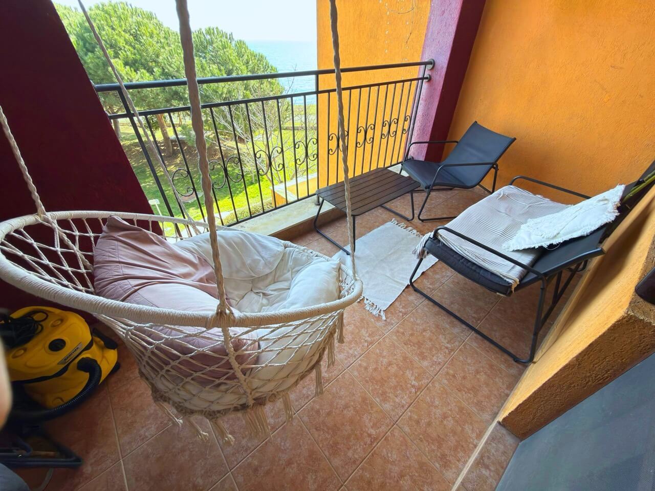 Geräumige Drei-Zimmer-Wohnung mit direktem Meerblick in Aheloy – Komfort, Luxus und familienfreundliches Wohnen