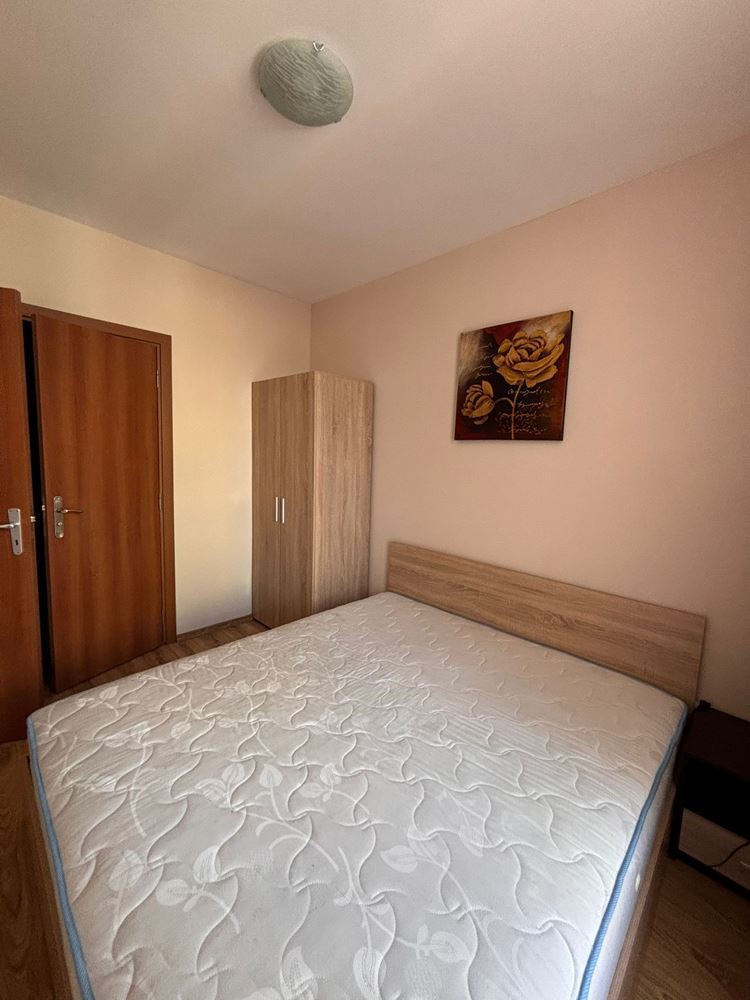 Geräumige Ein-Zimmer-Wohnung mit Poolblick in Sunny Beach – Option für ein zweites Schlafzimmer