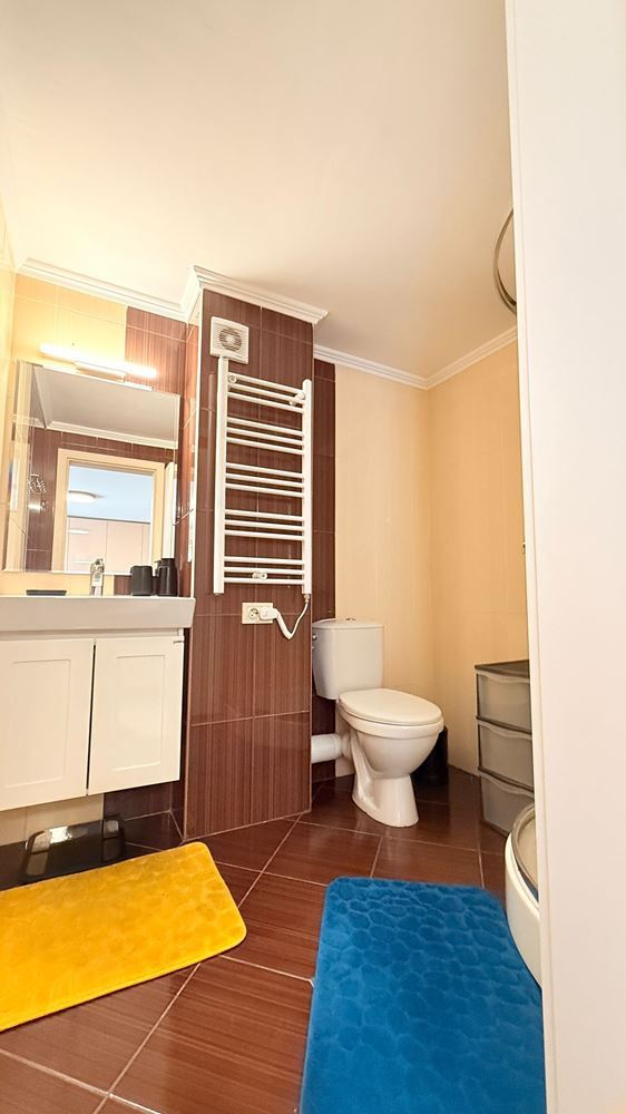 Luxuriöse Maisonette-Wohnung mit drei Schlafzimmern im Herzen von Sonnenstrand – Raum, Stil und Komfort auf zwei Ebenen