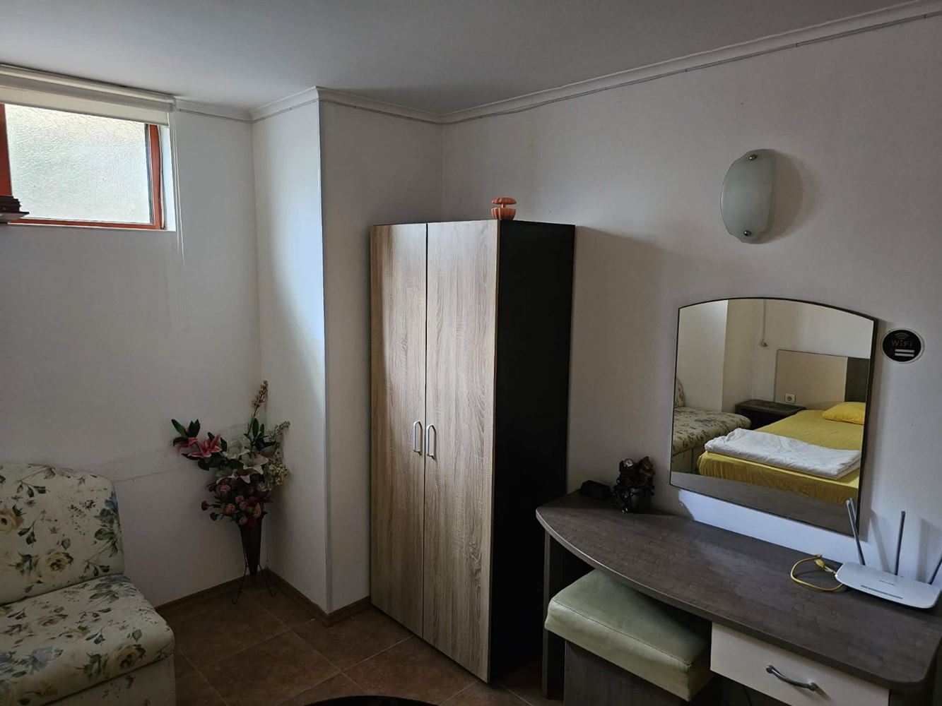 Geräumige Drei-Zimmer-Wohnung in Nessebar mit niedriger Jahresgebühr und kostenlosem Parkplatz
