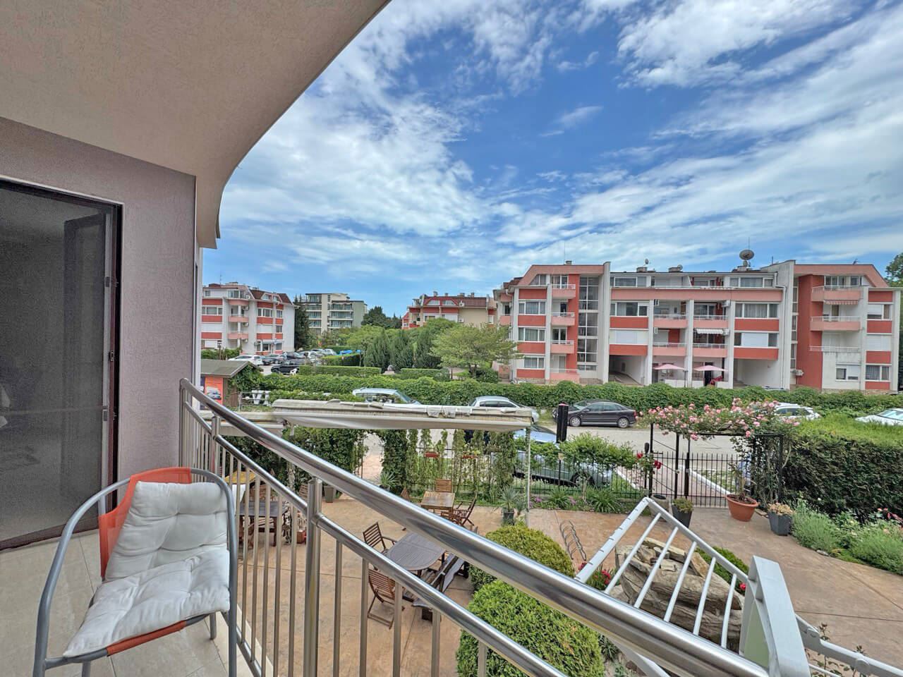 Zwei-Zimmer-Wohnung in Sunny Beach – voll möbliert, mit Pool und hervorragendem Investitionspotenzial