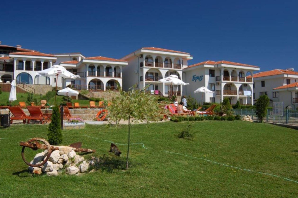 Wohnung mit Meerblick in Sveti Vlas – die perfekte Wahl für Urlaub und Investition nur wenige Schritte vom Meer entfernt