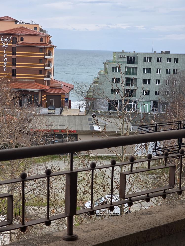 Nessebar: luxuriöse Wohnung mit zwei Schlafzimmern und Panoramablick auf das Meer – 183 m² Großzügigkeit, Komfort und Stil