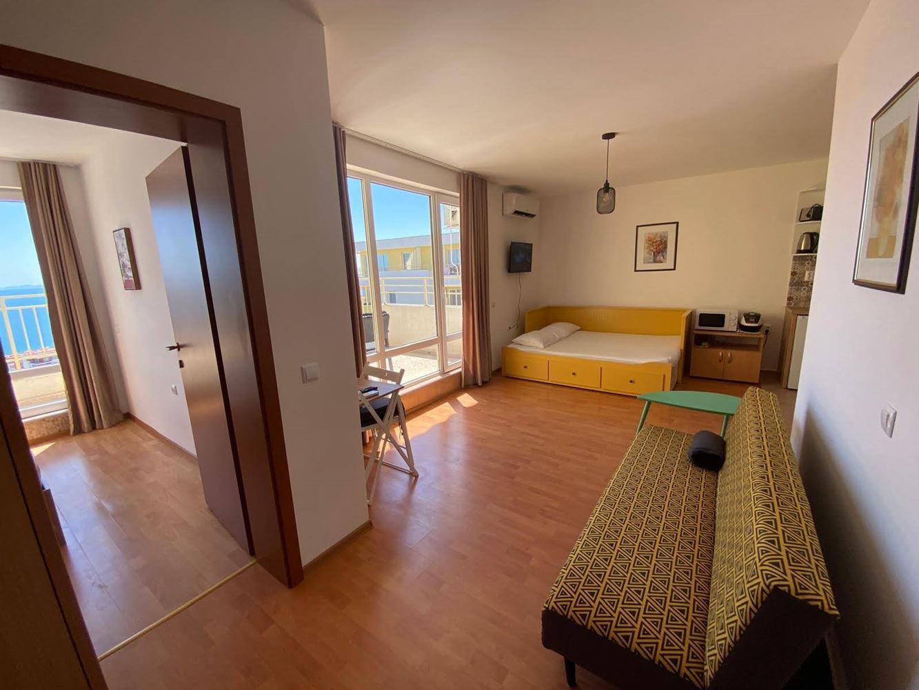 2-Zimmer-Wohnung mit Panoramameerblick in einer luxuriösen Anlage mit zahlreichen Dienstleistungen