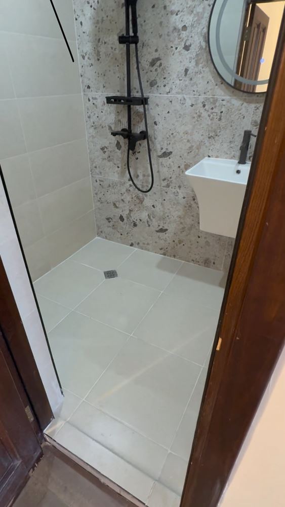 Direkt am Meer in Ravda – Maisonette mit zwei Schlafzimmern, Meerblick und eigenem Stellplatz
