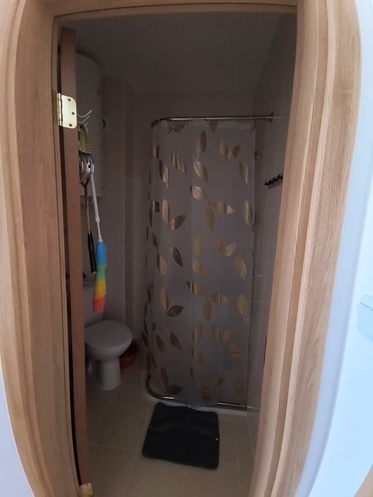 Exklusiv möbliertes Studio in einer geschlossenen Anlage mit umfangreicher Infrastruktur und ruhiger Atmosphäre