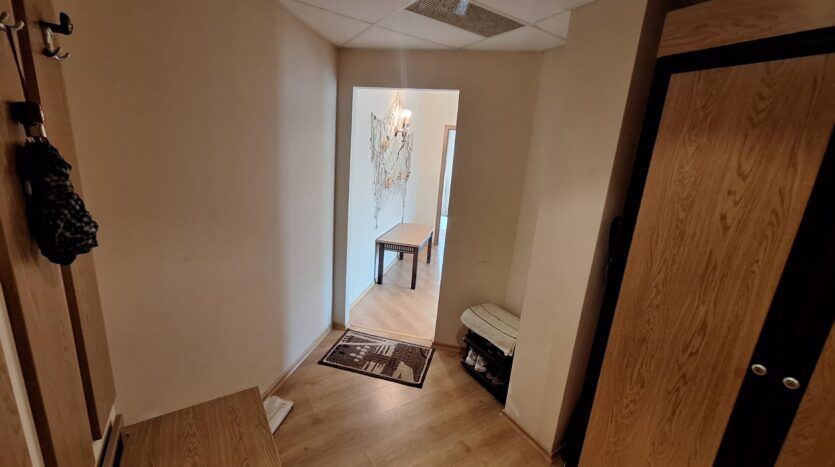 Zwei-Zimmer-Wohnung in erster Linie in Elenite mit Meerblick und ausgezeichnetem Investitionspotenzial