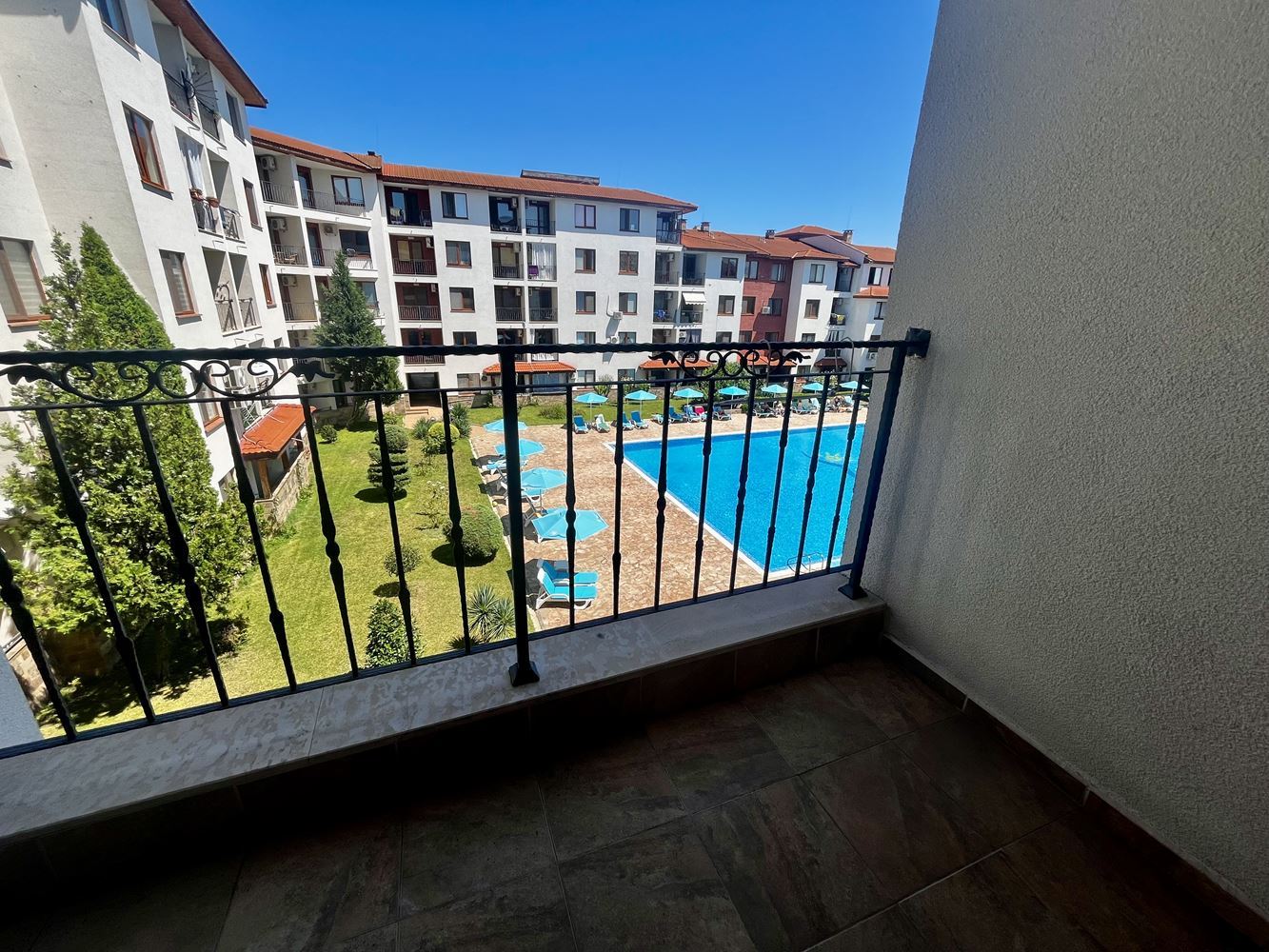 Geräumige 3-Zimmer-Wohnung in Nessebar – vollständig möbliert und bezugsfertig