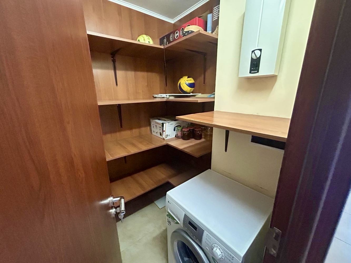 Großzügige 3-Zimmer-Wohnung mit zwei Schlafzimmern in Nessebar – zwei Terrassen und Möglichkeit für ein drittes Schlafzimmer