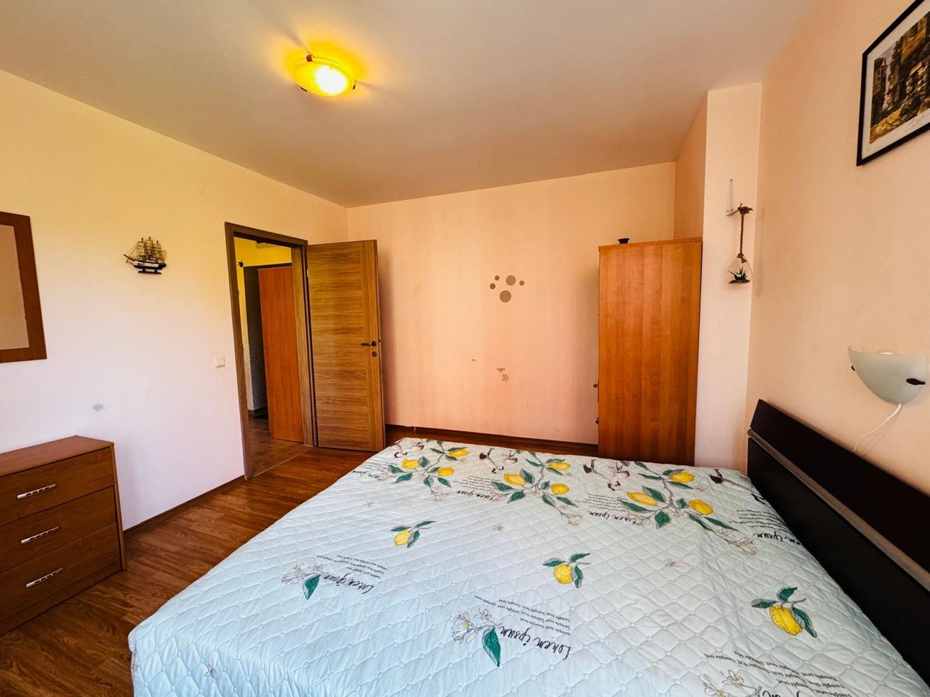 Gemütliche Drei-Zimmer-Wohnung im Erdgeschoss in Sonnenstrand – hervorragende Investition nahe Aquapark und Meer