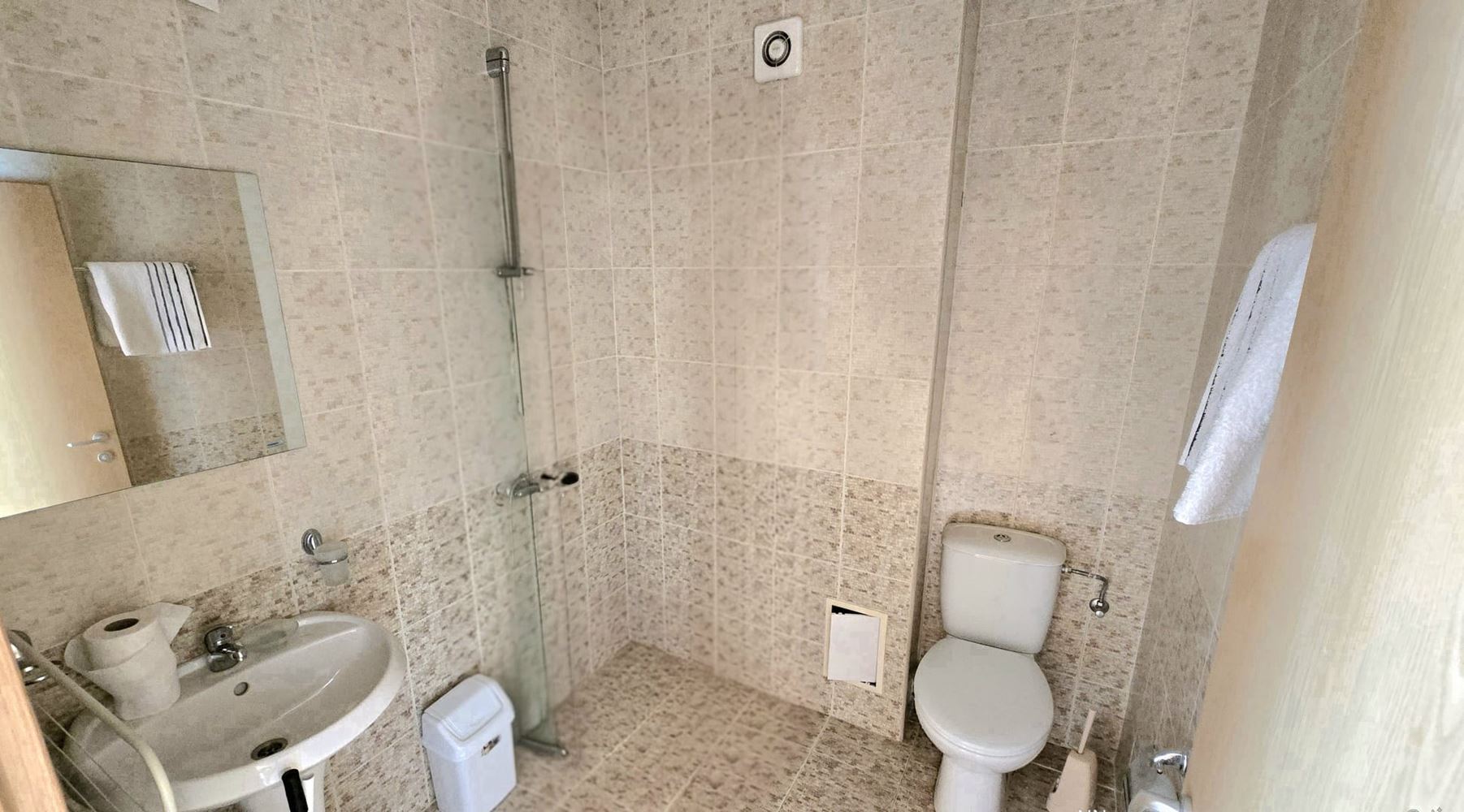 Ein-Zimmer-Apartment mit Parkblick in Sonnenstrand – hervorragende Investitionsmöglichkeit zur Vermietung