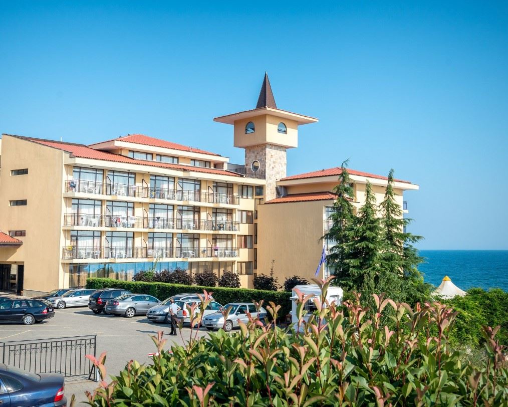 2-Zimmer-Wohnung mit Panoramablick auf das Meer in erster Meereslinie in Sveti Vlas