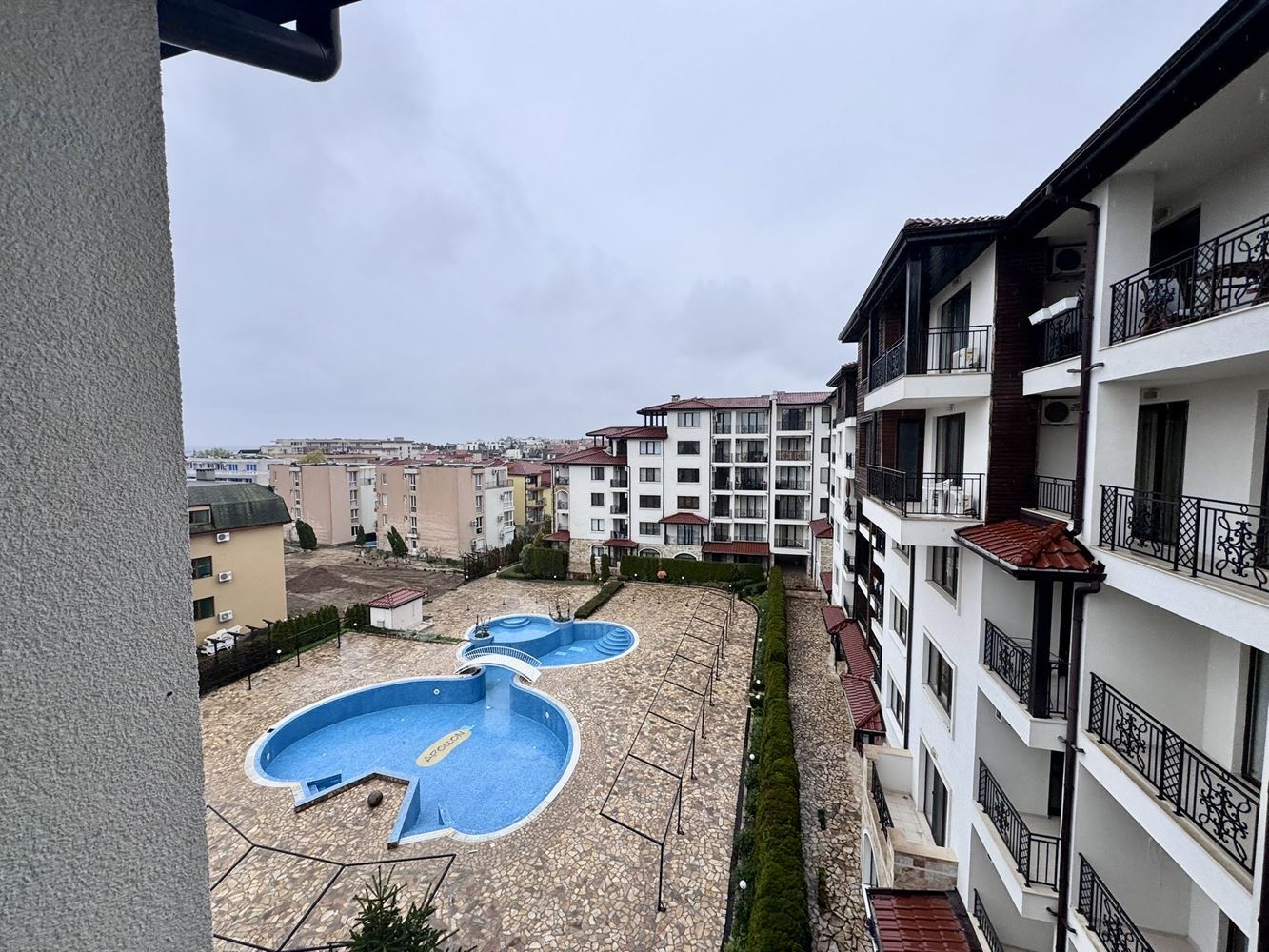 2-Zimmer-Wohnung mit Panoramameerblick in Nessebar – nur 200 m vom Strand entfernt, ausgezeichnete Investition und Zuhause am Meer