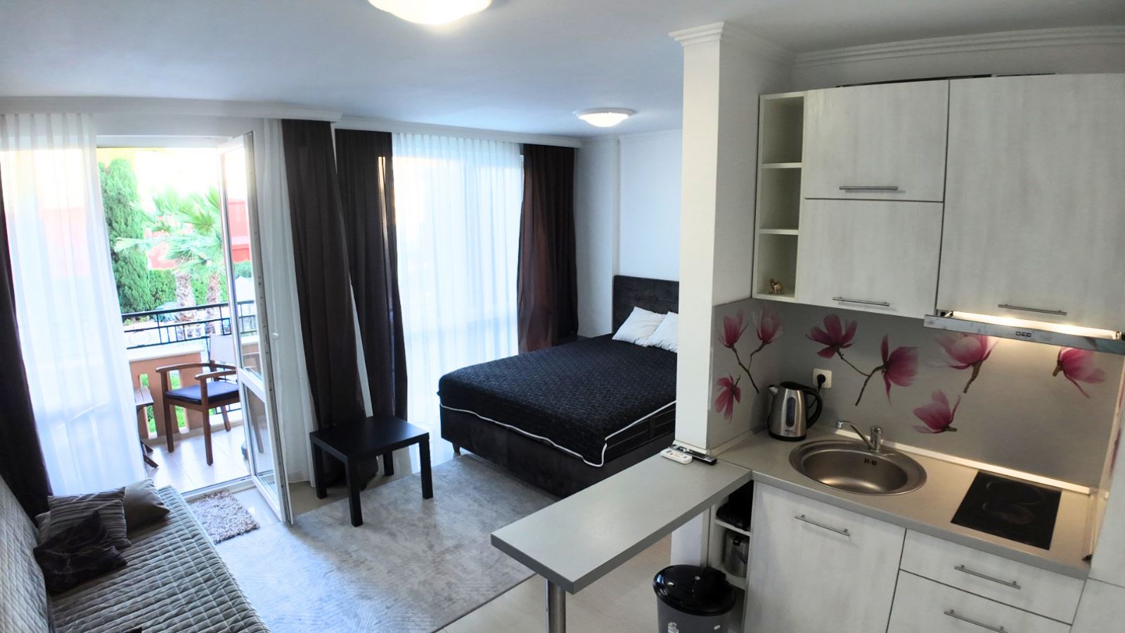 Stilvolles Studio mit Poolblick in Sonnenstrand – Komfort und hervorragende Annehmlichkeiten