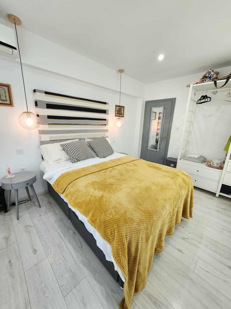 Drei-Zimmer-Wohnung mit Blick auf den Pool in Sveti Vlas – Komfort, Stil und hervorragende Lage