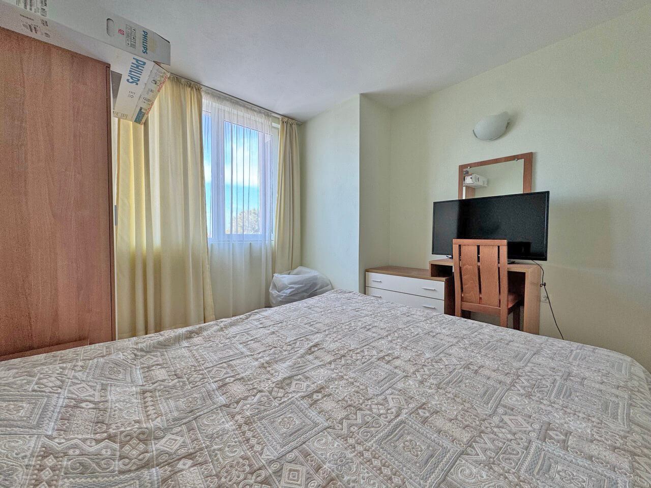 Möblierte 2-Zimmer-Wohnung mit schönem Blick auf den Pool in Sonnenstrand