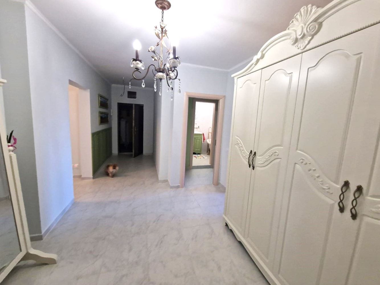 Exklusive Wohnung mit drei Schlafzimmern – höchster Wohnstandard und diskreter Luxus