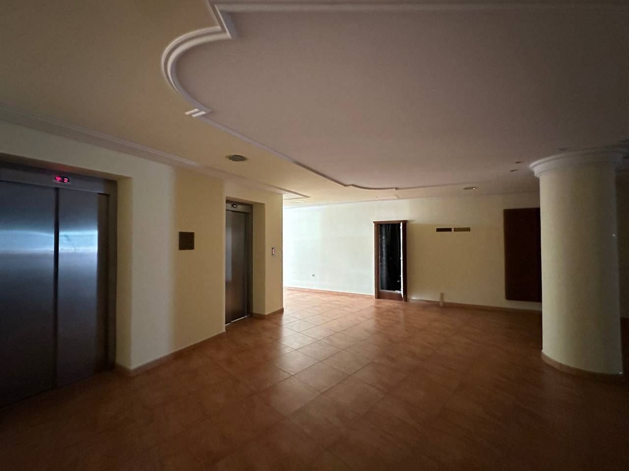 Geräumige Wohnung mit Meerblick in erster Meereslinie in Pomorie – Ferienimmobilie mit dem Gefühl eines luxuriösen Resorts