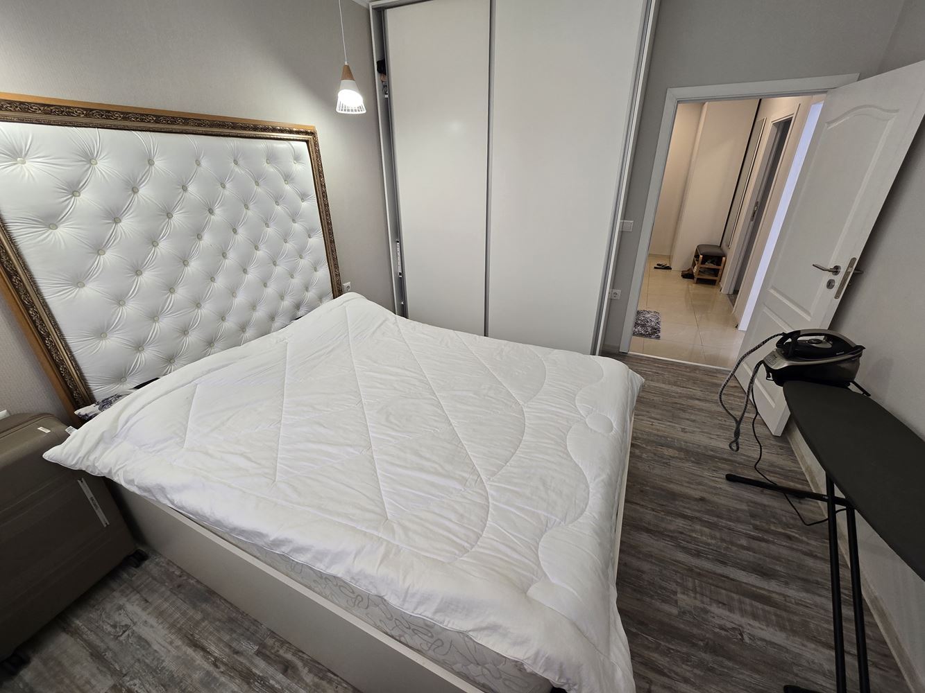 3-Zimmer-Wohnung mit luxuriöser Renovierung in Sonnenstrand – Blick auf den Pool und Möglichkeit zur Ratenzahlung
